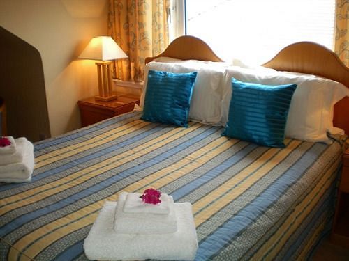Whin Park Guest House Largs Bagian luar foto